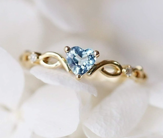Gorgeous Blue Heart Ring!